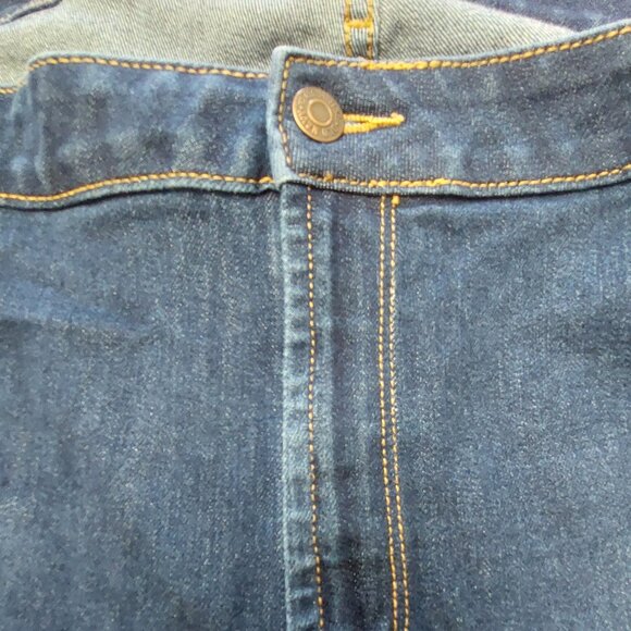 Old Navy Plus Size Dark Denim Jeans button with zipper closure Size 26 - Picture 5 of 10